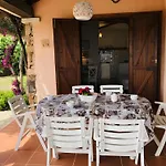 فيلة Oleandro Vista Mare *