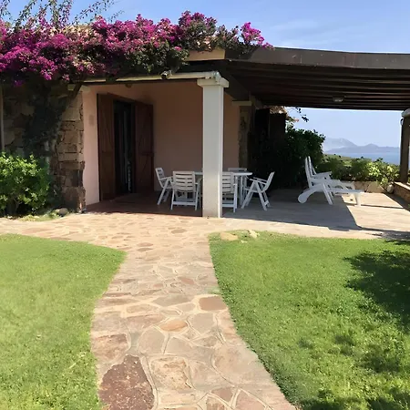 فيلة Oleandro Vista Mare سان تيودورو